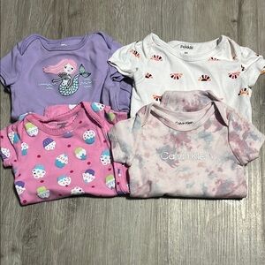 2/$20 🔥HOST PICK🔥Calvin Klein and Pebble Baby Onesies Set